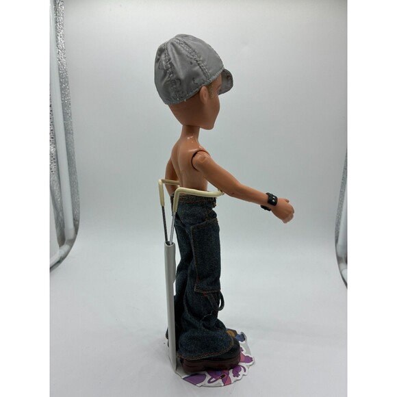 Vintage Bratz Boyz Dylan Fashion Doll With Clothes - Picture 2 of 4